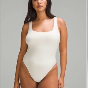 NWT Lululemon Wundermost Ultra-Soft Nulu Square-Neck Sleeveless Bodysuit. SizeXS